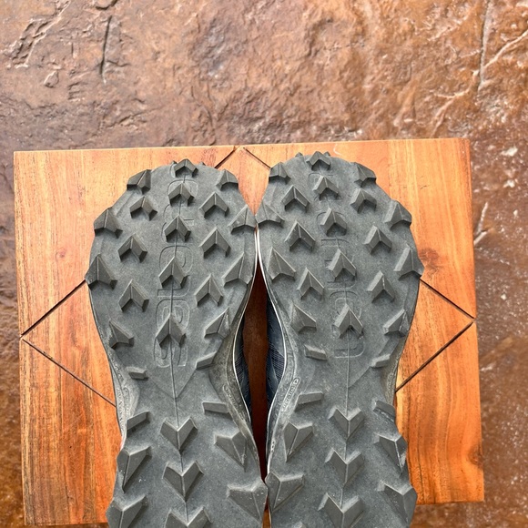 Salomon Super Cross trail running shoes - Like new! Comfy - light Sz 7.5 - Picture 7 of 7